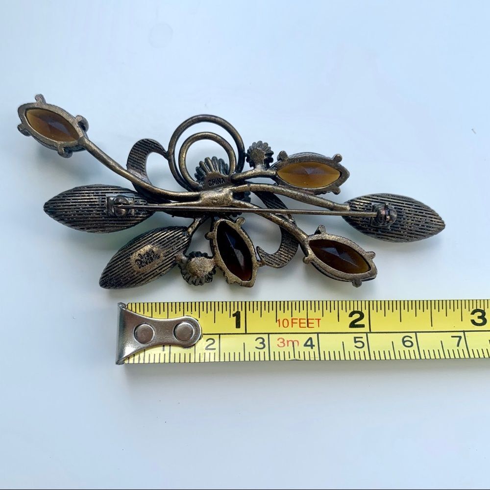 Vintage Joan Rivers Brooch - Picture 4 of 5